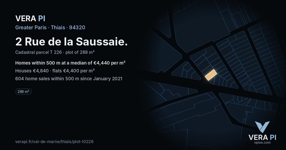 2 Rue de la Saussaie, Thiais at night – the plot lit, the parcels around coloured by the prices near them