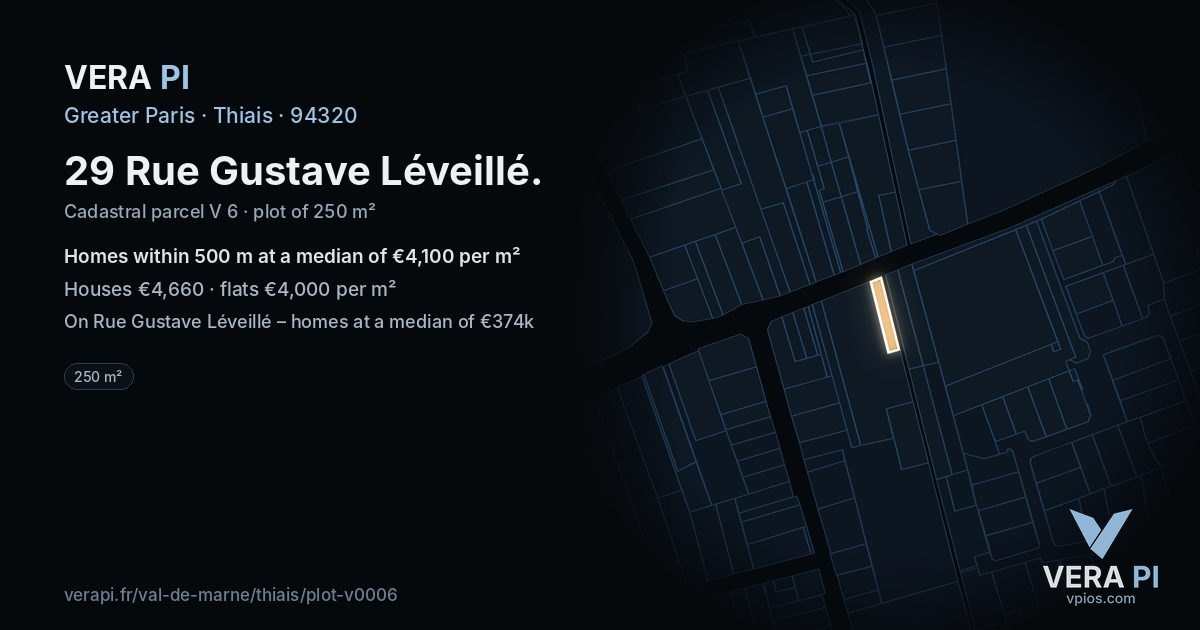 29 Rue Gustave Léveillé, Thiais at night – the plot lit, the parcels around coloured by the prices near them