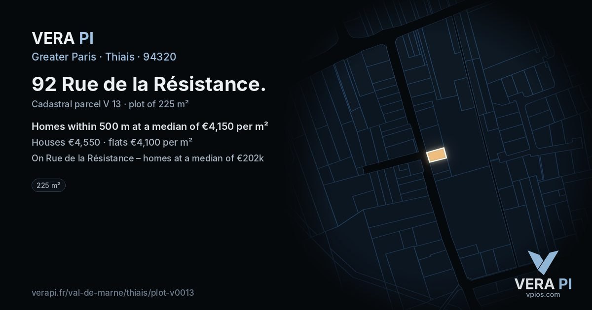 92 Rue de la Résistance, Thiais at night – the plot lit, the parcels around coloured by the prices near them