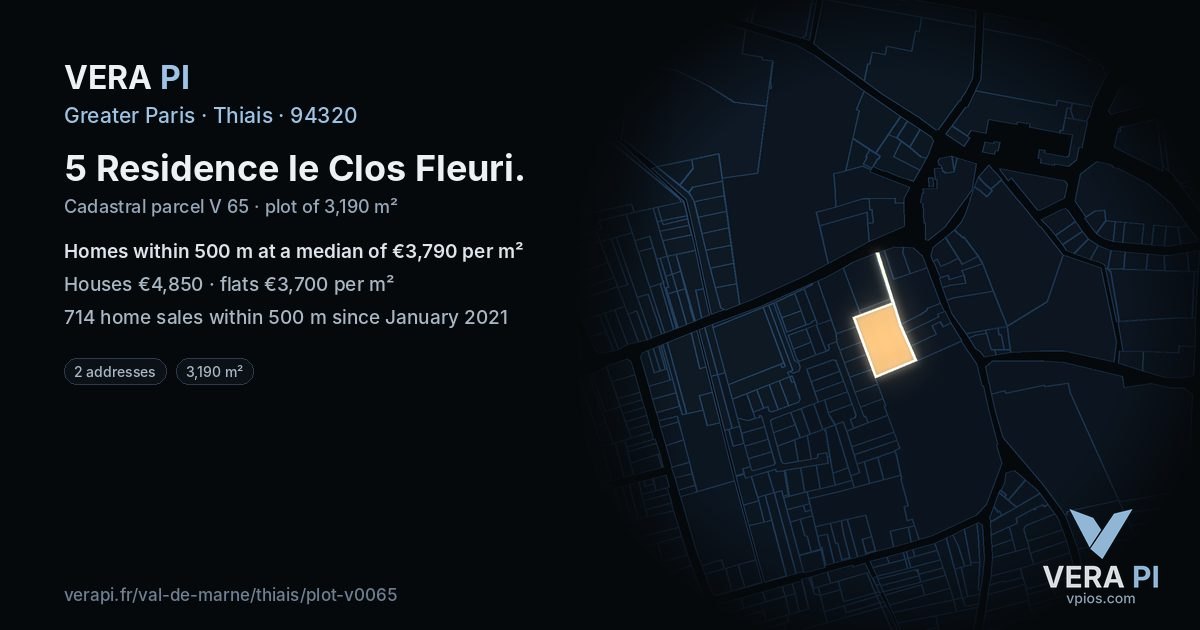 5 Residence le Clos Fleuri, Thiais at night – the plot lit, the parcels around coloured by the prices near them