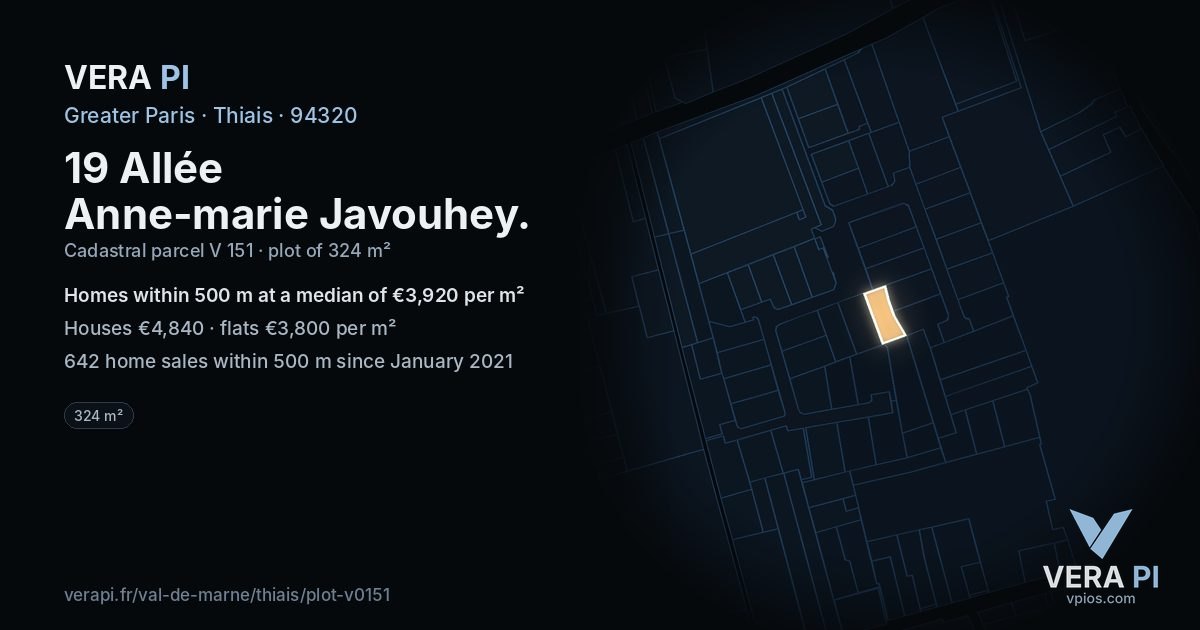 19 Allée Anne-marie Javouhey, Thiais at night – the plot lit, the parcels around coloured by the prices near them