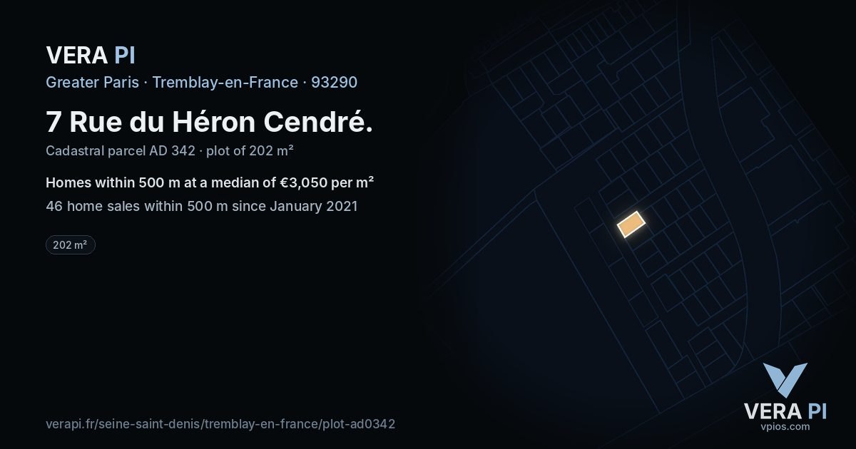 7 Rue du Héron Cendré, Tremblay-en-France at night – the plot lit, the parcels around coloured by the prices near them
