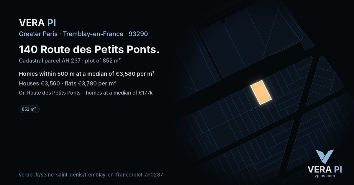 140 Route des Petits Ponts, Tremblay-en-France at night – the plot lit, the parcels around coloured by the prices near them