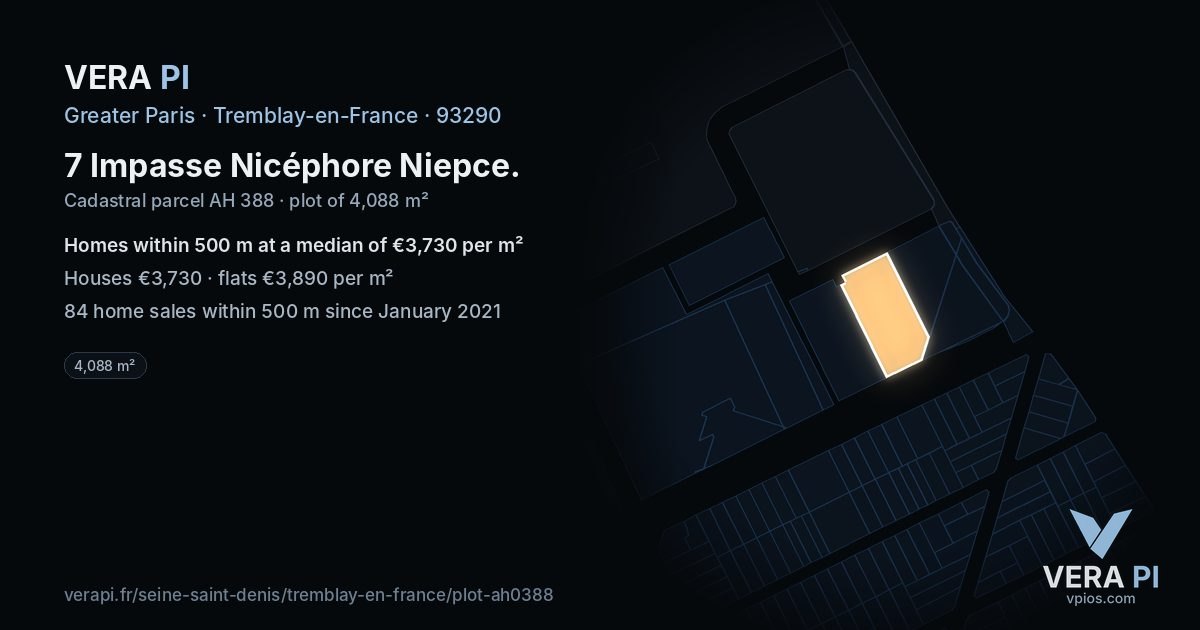 7 Impasse Nicéphore Niepce, Tremblay-en-France at night – the plot lit, the parcels around coloured by the prices near them