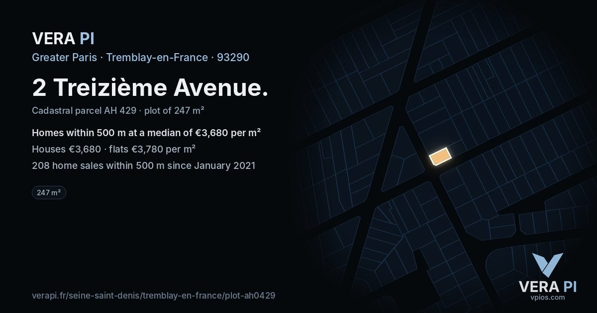 2 Treizième Avenue, Tremblay-en-France at night – the plot lit, the parcels around coloured by the prices near them