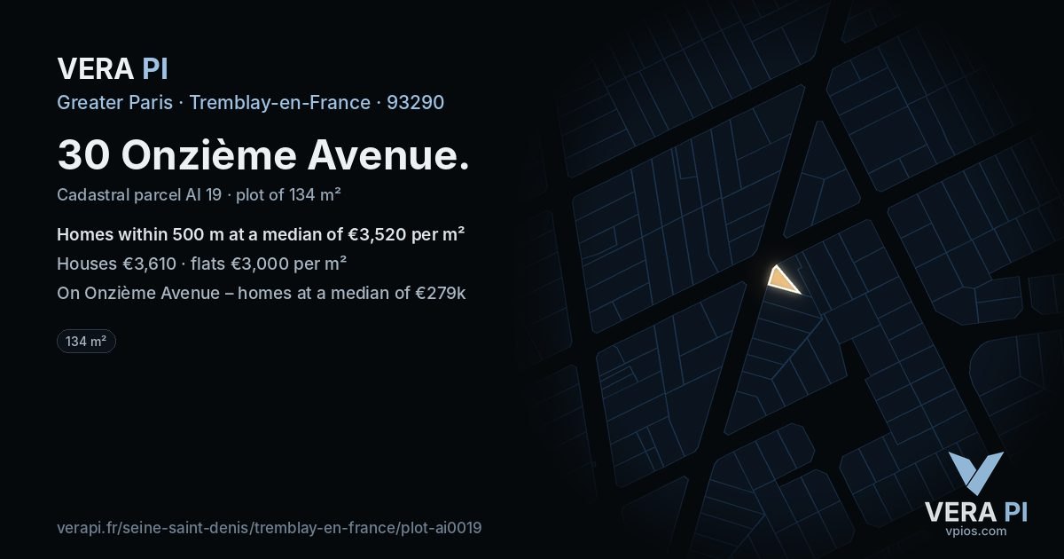 30 Onzième Avenue, Tremblay-en-France at night – the plot lit, the parcels around coloured by the prices near them