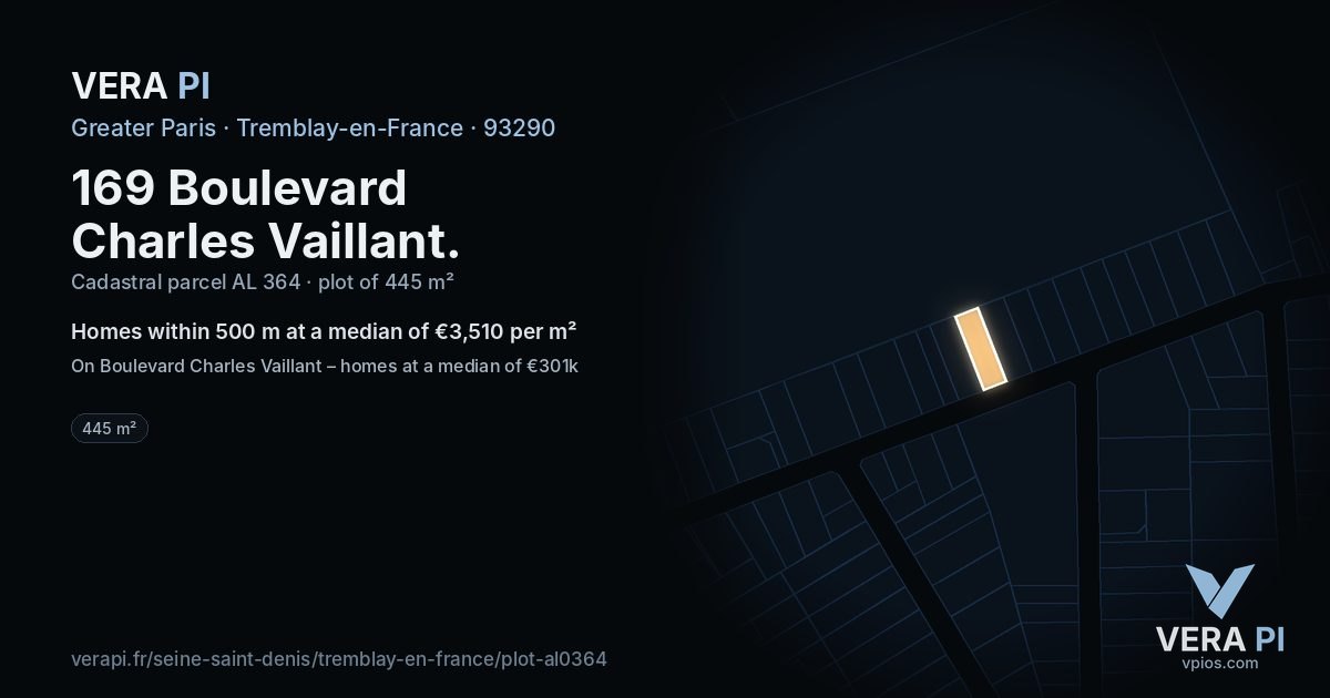 169 Boulevard Charles Vaillant, Tremblay-en-France at night – the plot lit, the parcels around coloured by the prices near them