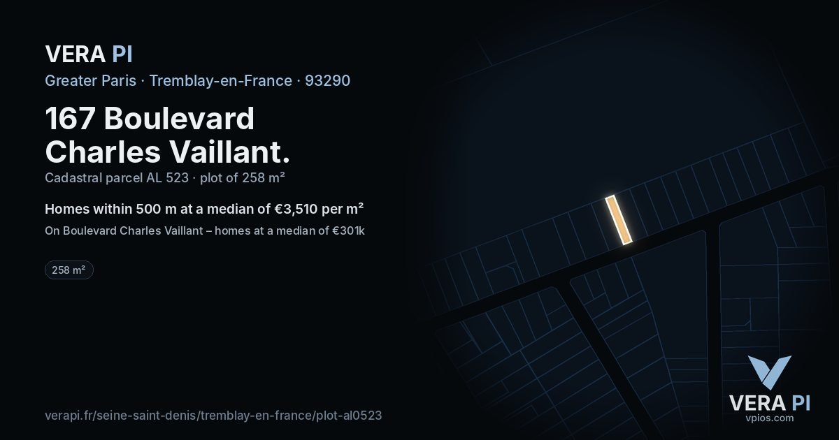 167 Boulevard Charles Vaillant, Tremblay-en-France at night – the plot lit, the parcels around coloured by the prices near them