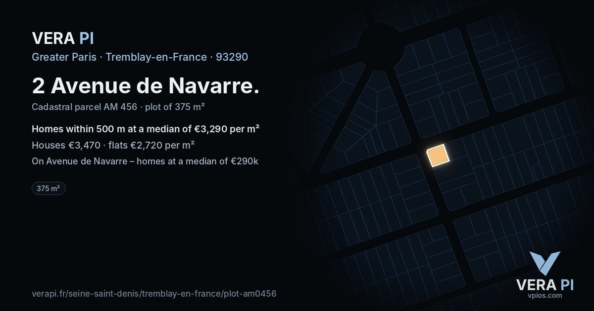 2 Avenue de Navarre, Tremblay-en-France at night – the plot lit, the parcels around coloured by the prices near them