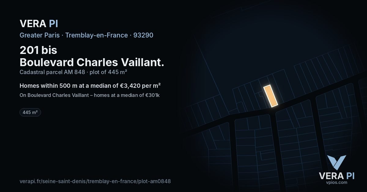 201 bis Boulevard Charles Vaillant, Tremblay-en-France at night – the plot lit, the parcels around coloured by the prices near them