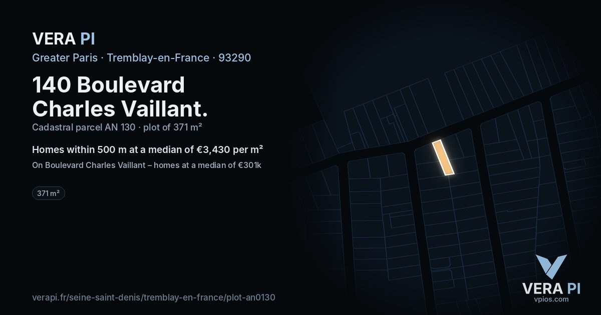 140 Boulevard Charles Vaillant, Tremblay-en-France at night – the plot lit, the parcels around coloured by the prices near them