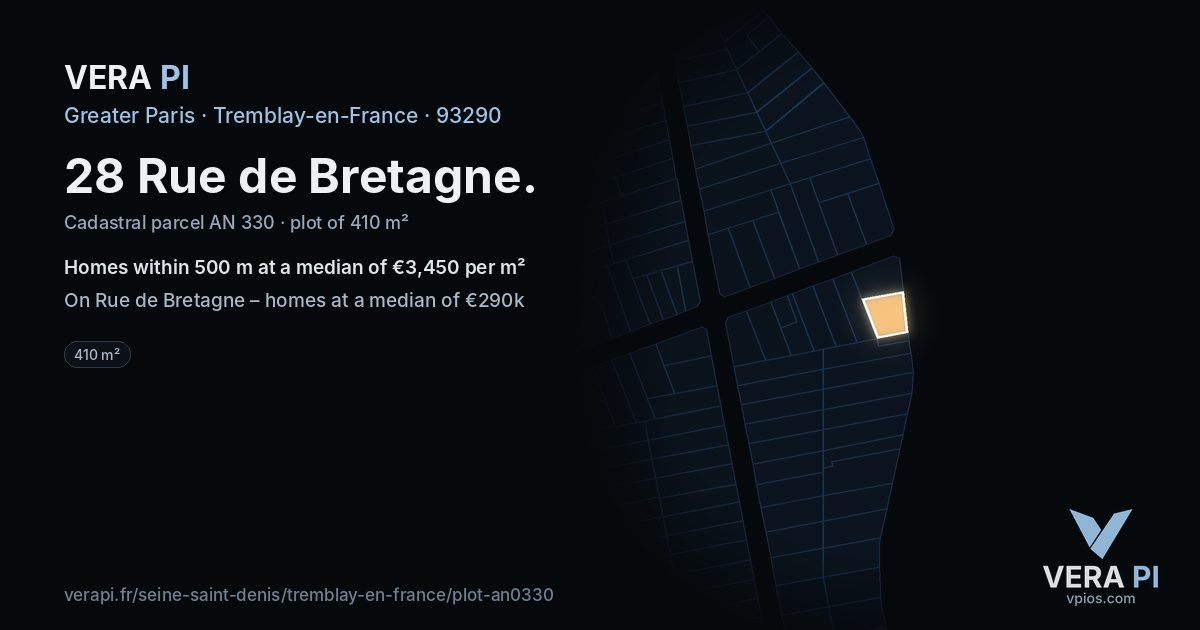 28 Rue de Bretagne, Tremblay-en-France at night – the plot lit, the parcels around coloured by the prices near them