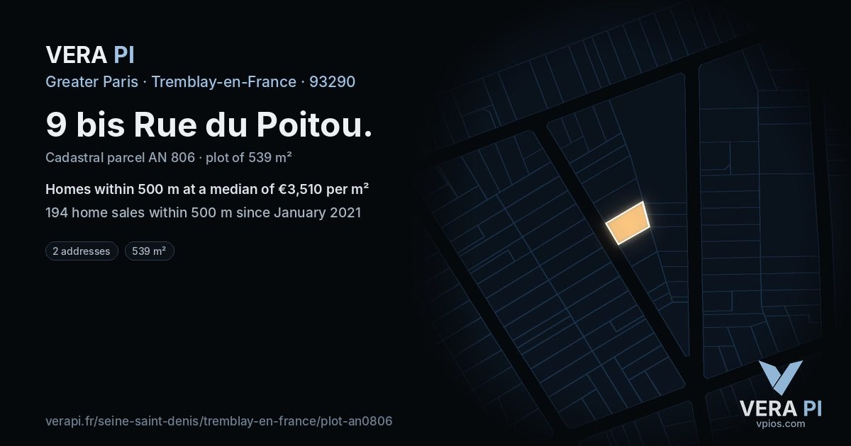9 bis Rue du Poitou, Tremblay-en-France at night – the plot lit, the parcels around coloured by the prices near them