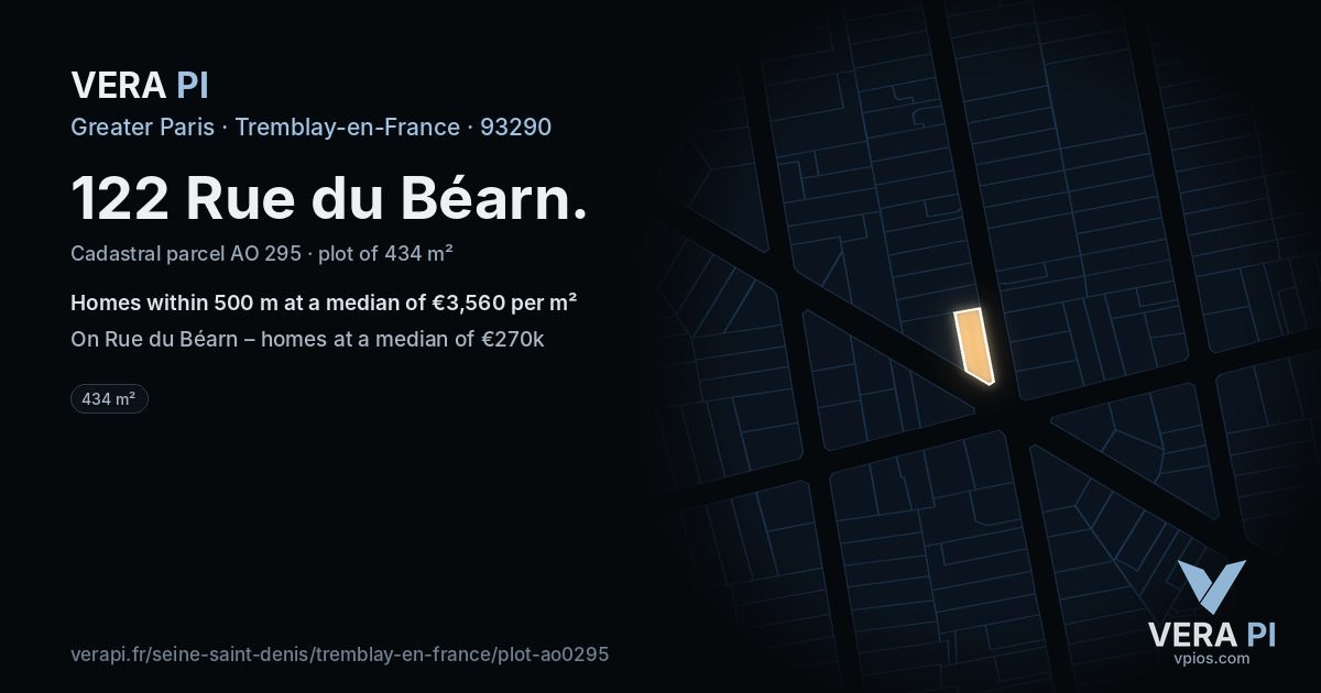 122 Rue du Béarn, Tremblay-en-France at night – the plot lit, the parcels around coloured by the prices near them