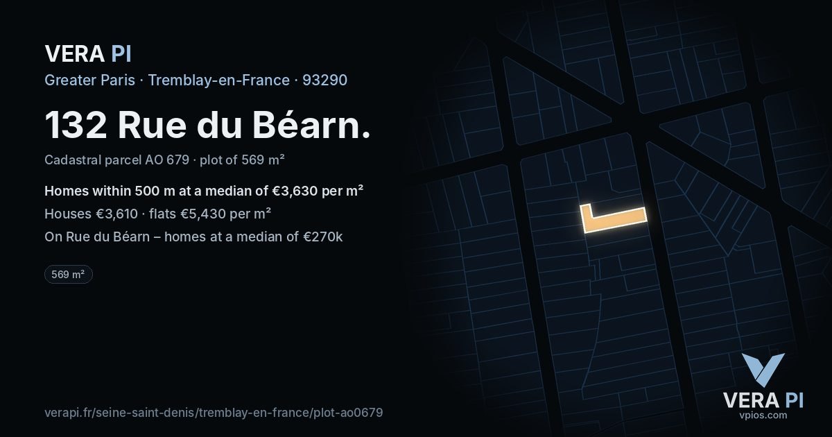 132 Rue du Béarn, Tremblay-en-France at night – the plot lit, the parcels around coloured by the prices near them