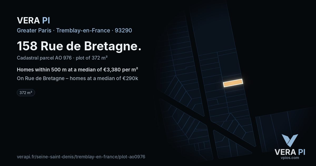 158 Rue de Bretagne, Tremblay-en-France at night – the plot lit, the parcels around coloured by the prices near them