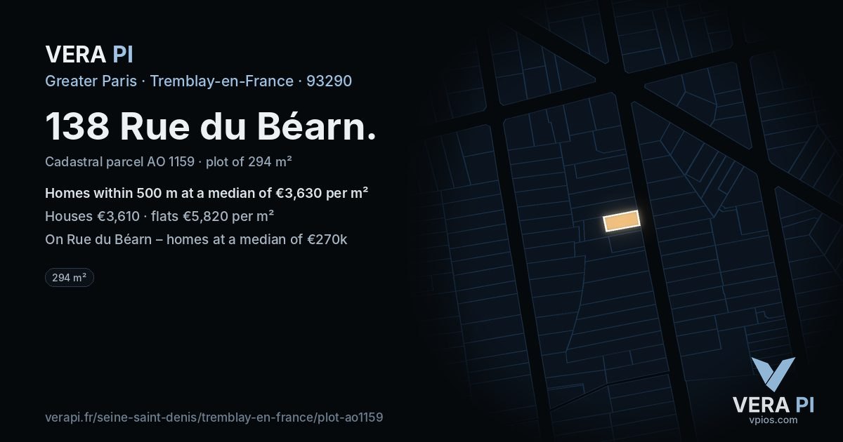 138 Rue du Béarn, Tremblay-en-France at night – the plot lit, the parcels around coloured by the prices near them