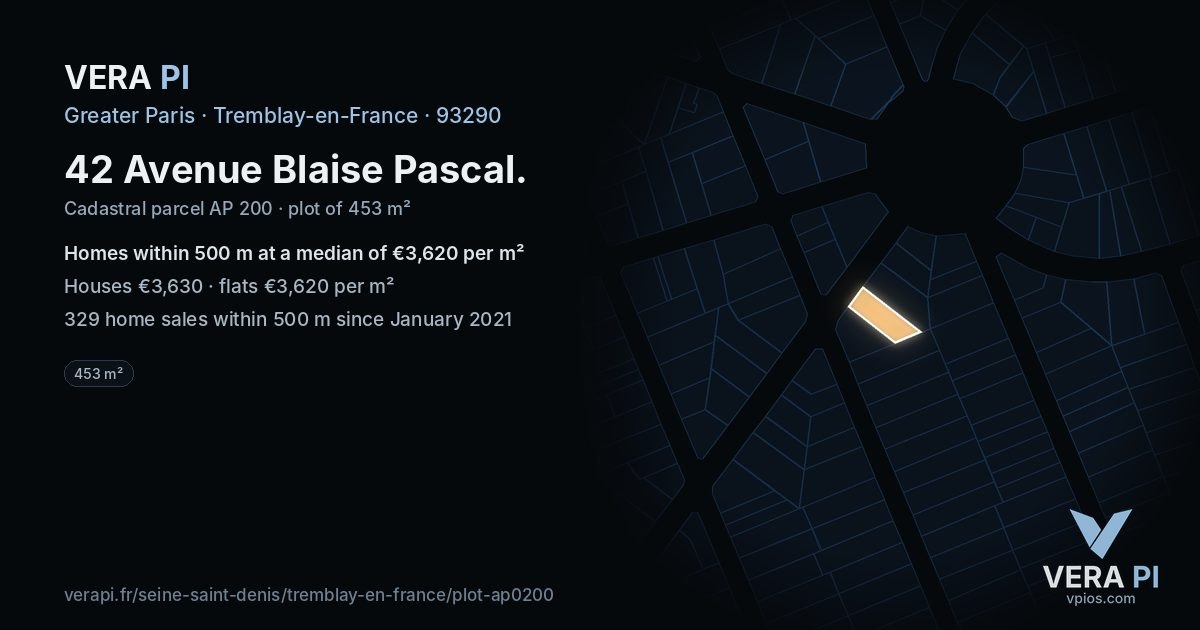 42 Avenue Blaise Pascal, Tremblay-en-France at night – the plot lit, the parcels around coloured by the prices near them