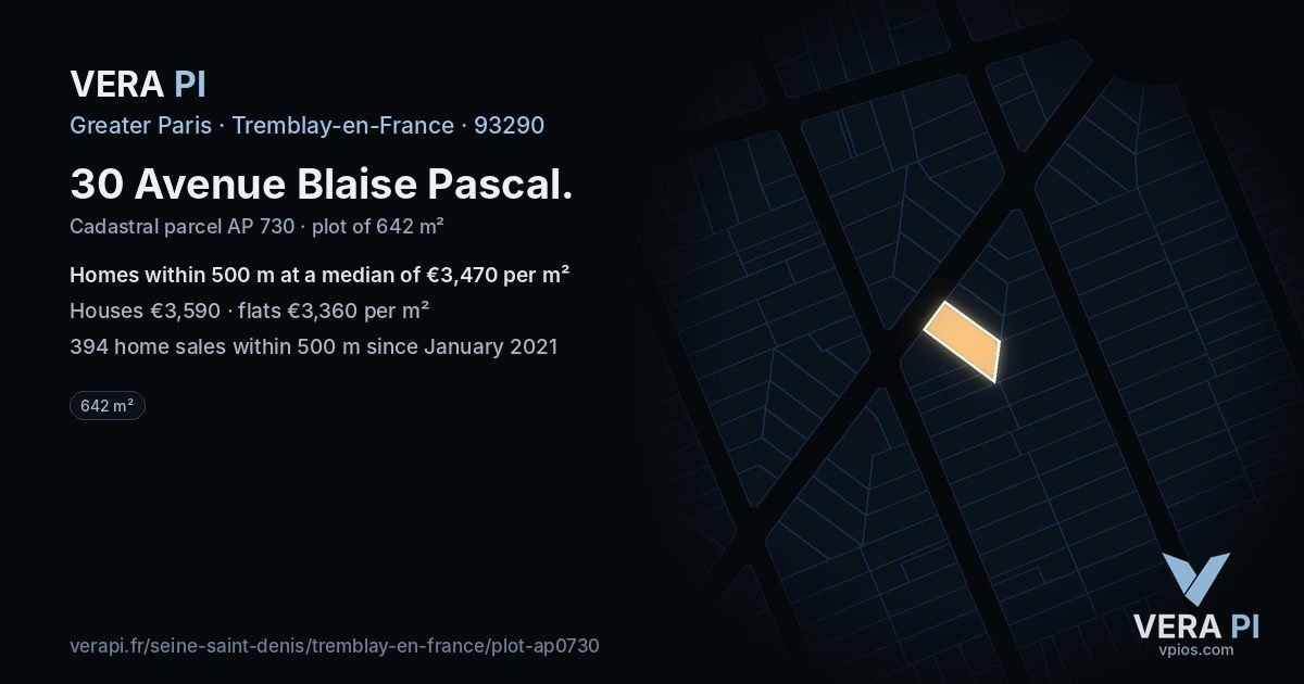 30 Avenue Blaise Pascal, Tremblay-en-France at night – the plot lit, the parcels around coloured by the prices near them