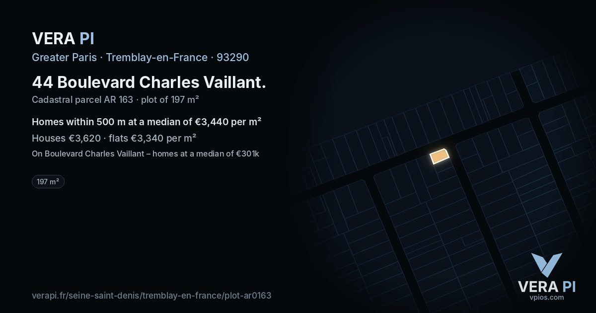 44 Boulevard Charles Vaillant, Tremblay-en-France at night – the plot lit, the parcels around coloured by the prices near them