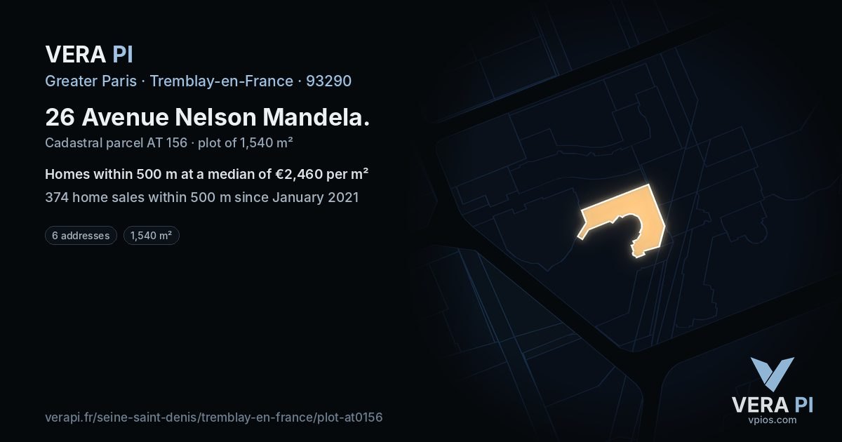 26 Avenue Nelson Mandela, Tremblay-en-France at night – the plot lit, the parcels around coloured by the prices near them