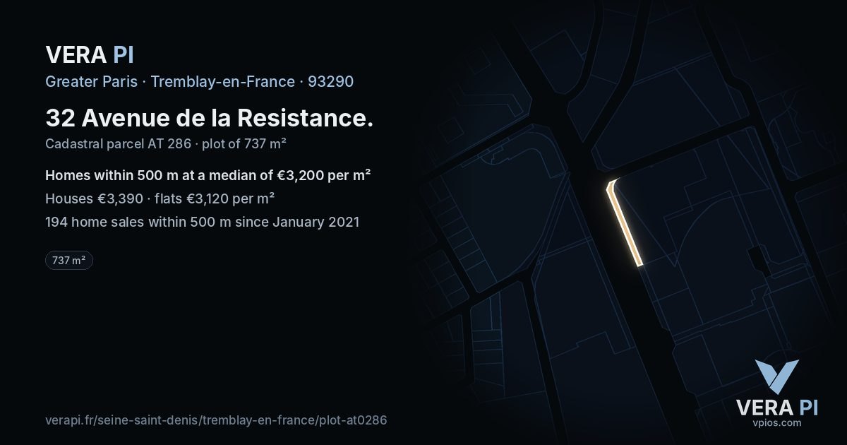 32 Avenue de la Resistance, Tremblay-en-France at night – the plot lit, the parcels around coloured by the prices near them