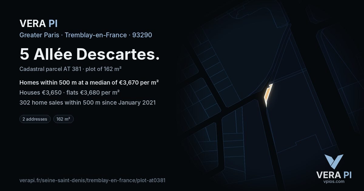 5 Allée Descartes, Tremblay-en-France at night – the plot lit, the parcels around coloured by the prices near them