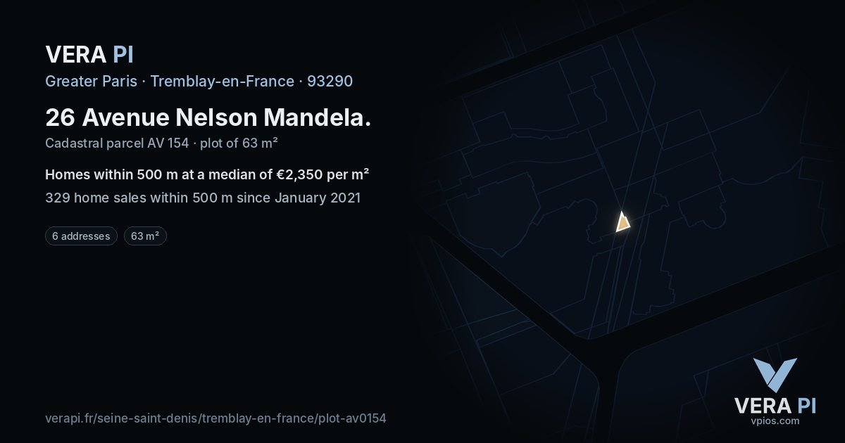 26 Avenue Nelson Mandela, Tremblay-en-France at night – the plot lit, the parcels around coloured by the prices near them
