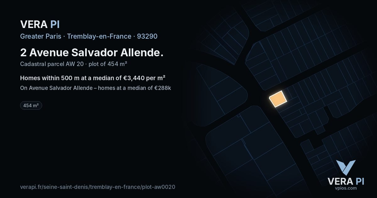 2 Avenue Salvador Allende, Tremblay-en-France at night – the plot lit, the parcels around coloured by the prices near them