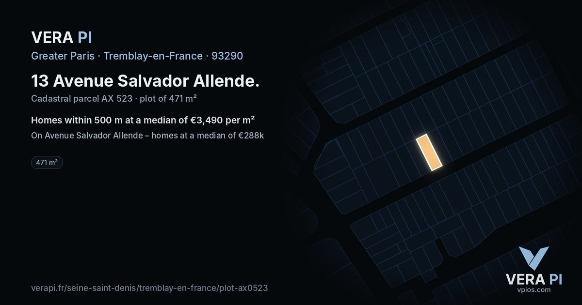 13 Avenue Salvador Allende, Tremblay-en-France at night – the plot lit, the parcels around coloured by the prices near them