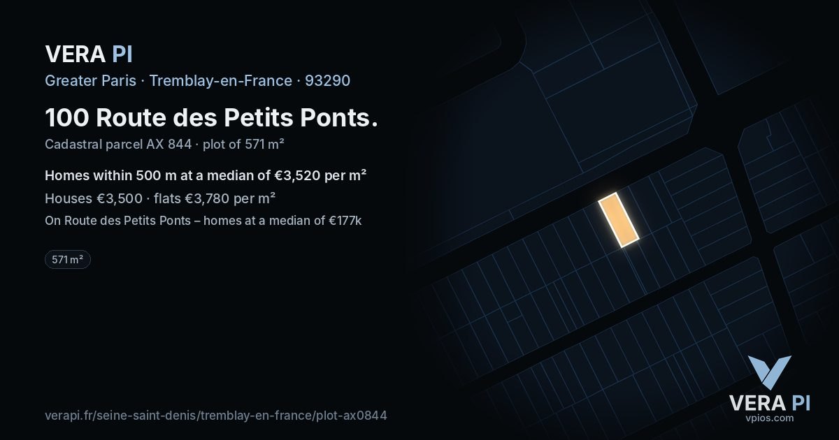 100 Route des Petits Ponts, Tremblay-en-France at night – the plot lit, the parcels around coloured by the prices near them