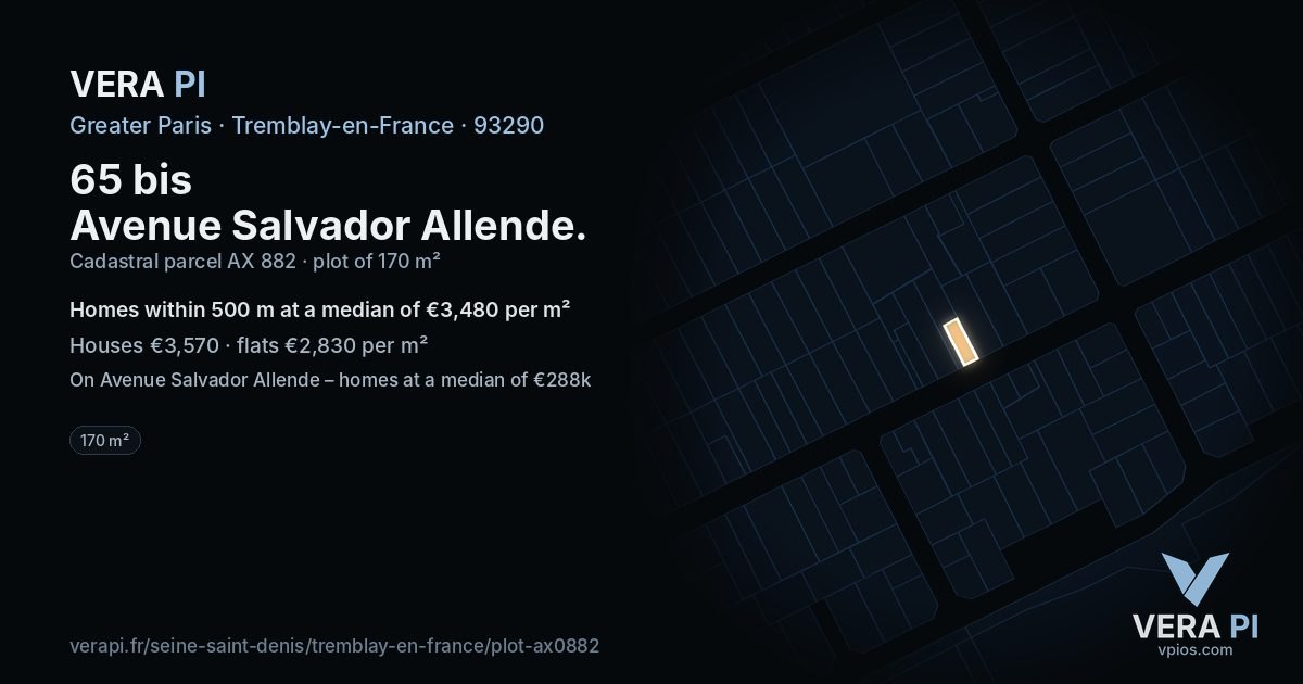 65 bis Avenue Salvador Allende, Tremblay-en-France at night – the plot lit, the parcels around coloured by the prices near them