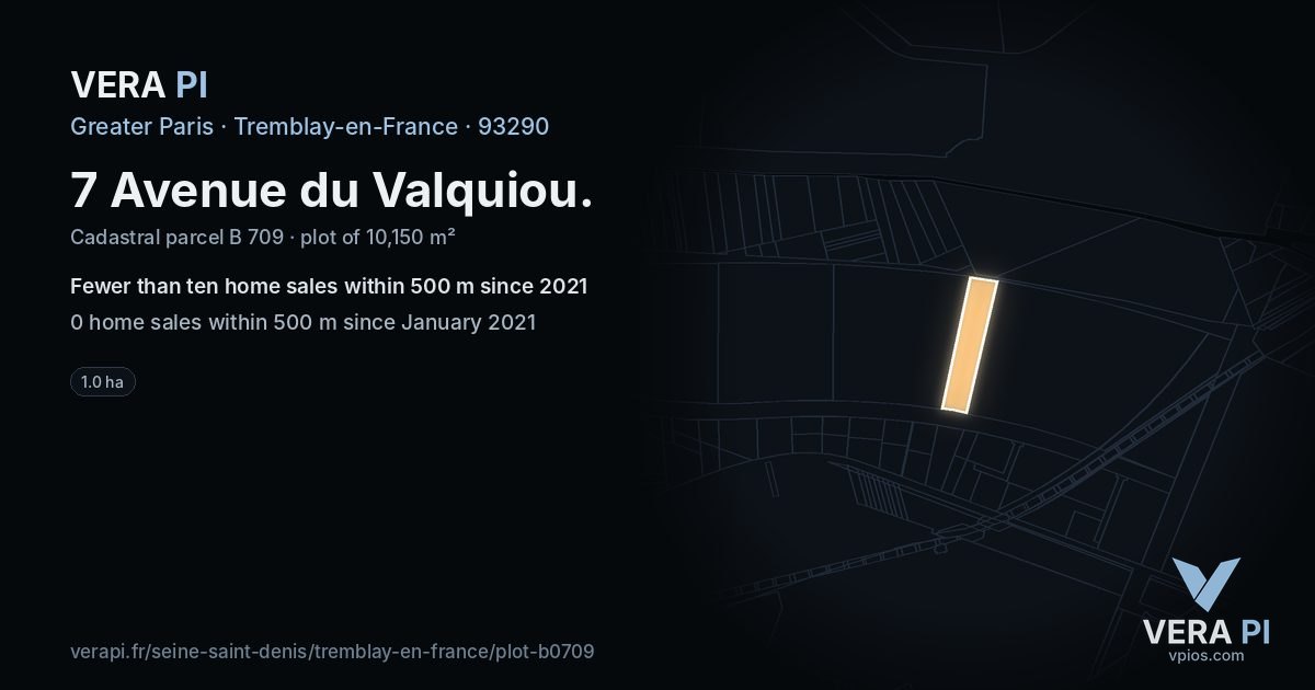7 Avenue du Valquiou, Tremblay-en-France at night – the plot lit, the parcels around coloured by the prices near them