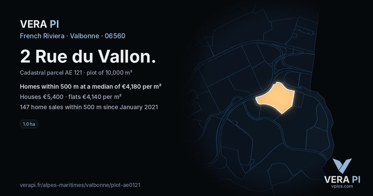 2 Rue du Vallon, Valbonne at night – the plot lit, the parcels around coloured by the prices near them