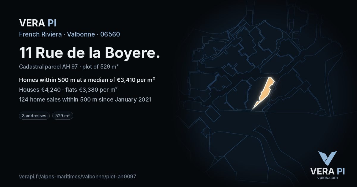 11 Rue de la Boyere, Valbonne at night – the plot lit, the parcels around coloured by the prices near them