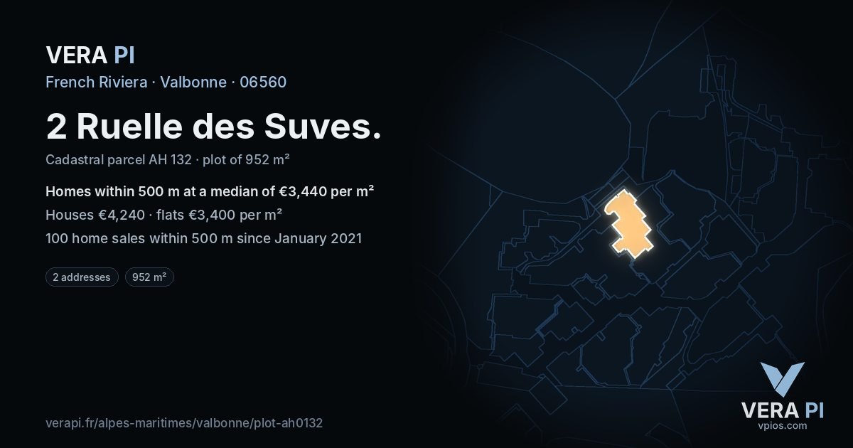 2 Ruelle des Suves, Valbonne at night – the plot lit, the parcels around coloured by the prices near them