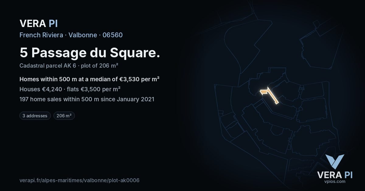 5 Passage du Square, Valbonne at night – the plot lit, the parcels around coloured by the prices near them