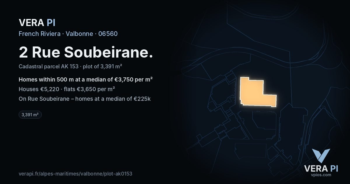 2 Rue Soubeirane, Valbonne at night – the plot lit, the parcels around coloured by the prices near them