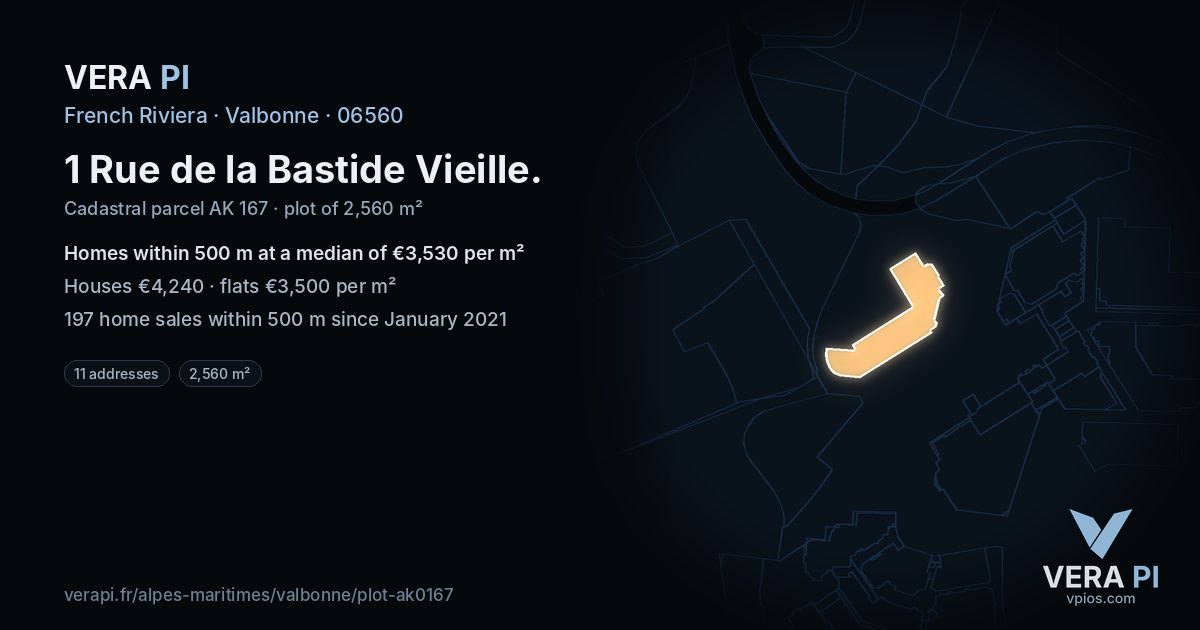 1 Rue de la Bastide Vieille, Valbonne at night – the plot lit, the parcels around coloured by the prices near them