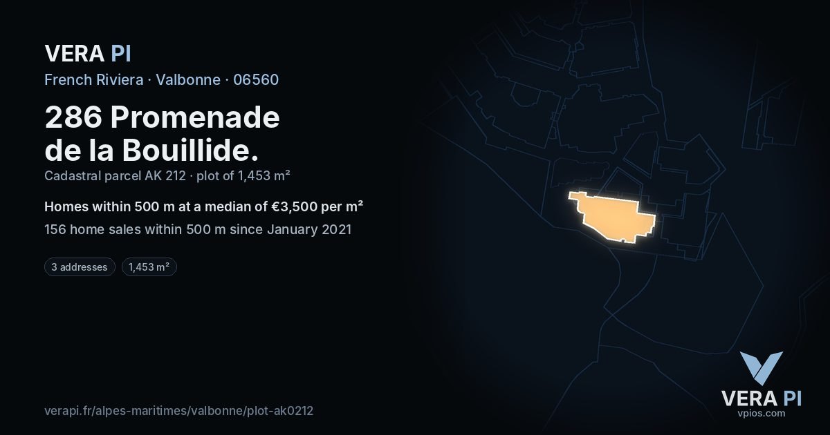 286 Promenade de la Bouillide, Valbonne at night – the plot lit, the parcels around coloured by the prices near them