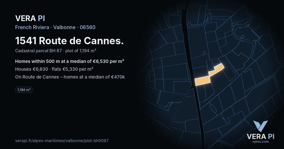 1541 Route de Cannes, Valbonne at night – the plot lit, the parcels around coloured by the prices near them