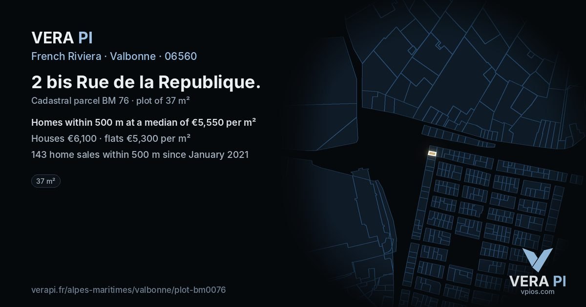 2 bis Rue de la Republique, Valbonne at night – the plot lit, the parcels around coloured by the prices near them