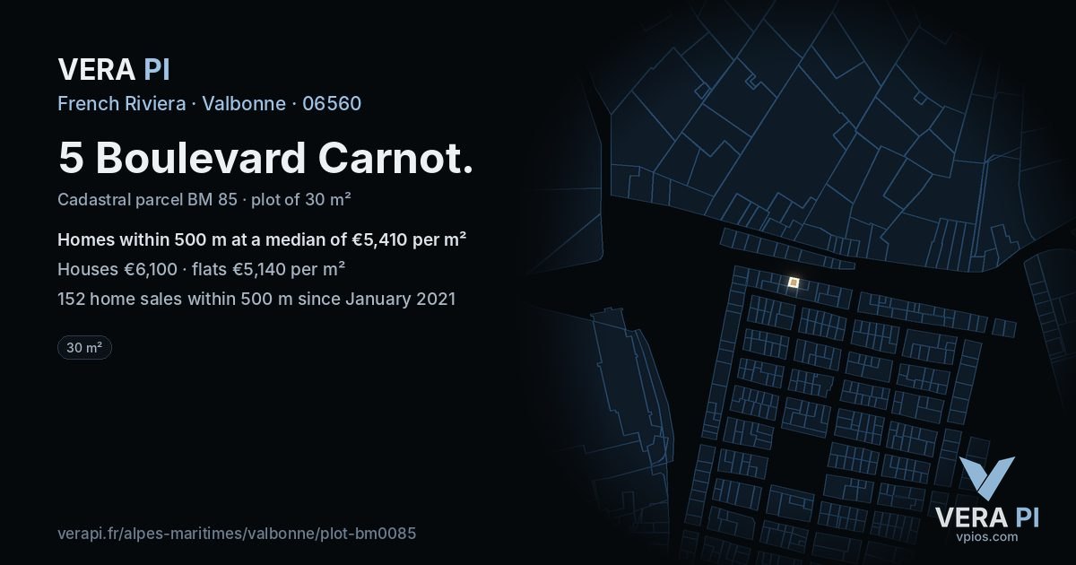 5 Boulevard Carnot, Valbonne at night – the plot lit, the parcels around coloured by the prices near them