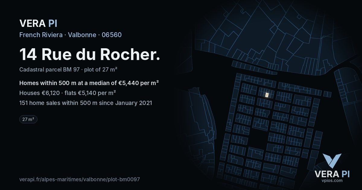 14 Rue du Rocher, Valbonne at night – the plot lit, the parcels around coloured by the prices near them