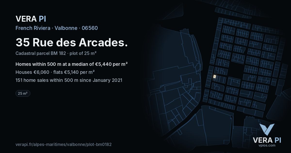 35 Rue des Arcades, Valbonne at night – the plot lit, the parcels around coloured by the prices near them