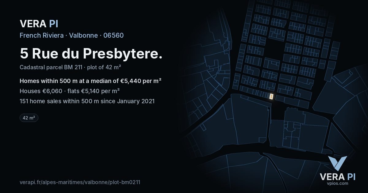 5 Rue du Presbytere, Valbonne at night – the plot lit, the parcels around coloured by the prices near them