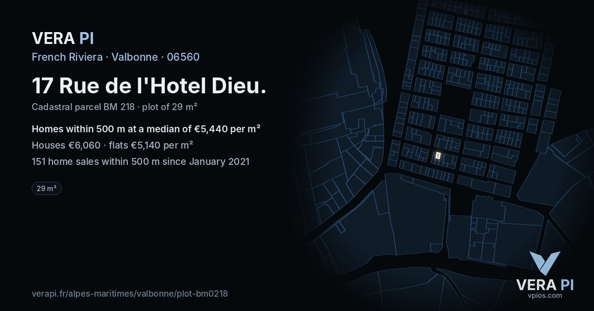 17 Rue de l'Hotel Dieu, Valbonne at night – the plot lit, the parcels around coloured by the prices near them