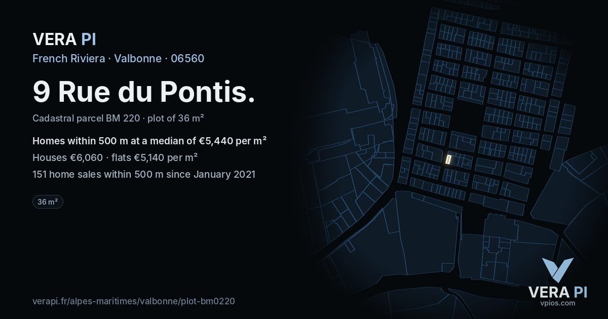 9 Rue du Pontis, Valbonne at night – the plot lit, the parcels around coloured by the prices near them