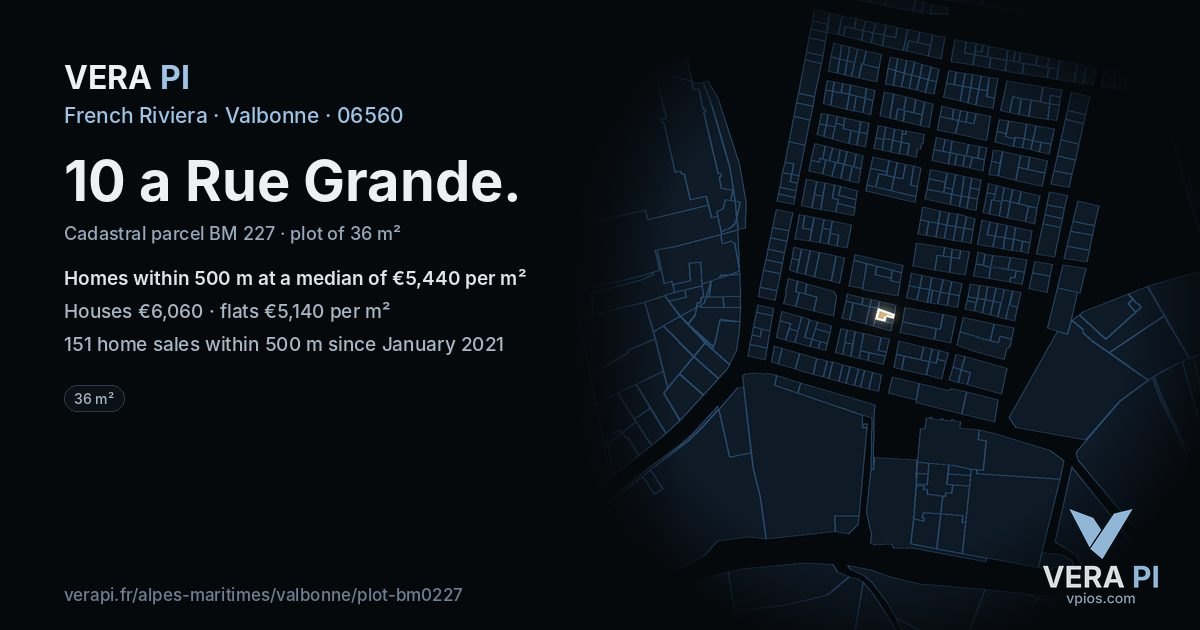 10 a Rue Grande, Valbonne at night – the plot lit, the parcels around coloured by the prices near them