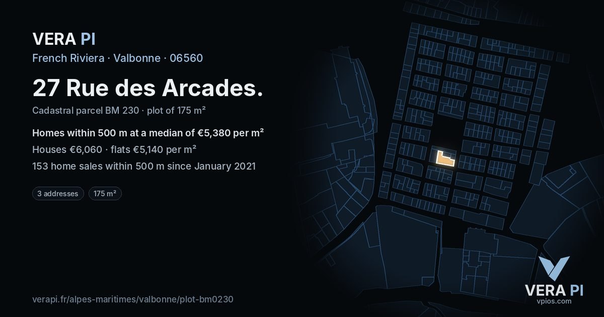 27 Rue des Arcades, Valbonne at night – the plot lit, the parcels around coloured by the prices near them